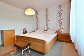 Schlafzimmer EG - 