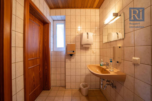 WC Damen, EG - Hotel, Pension, Gasthof in Segnitz