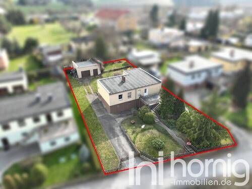 Vorderansicht - Einfamilienhaus in Hochkirch - Bungalow mit Nebengelass und Garten