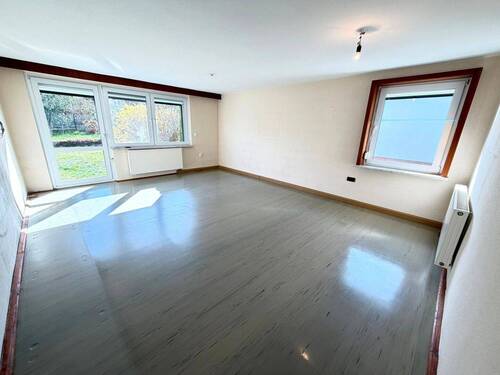 Wohnzimmer - 5 Zimmer Einfamilienhaus in Hochkirch