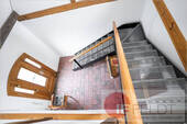 Treppe ins Dachgeschoss - 