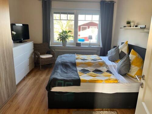 Schlafzimmer EG - 