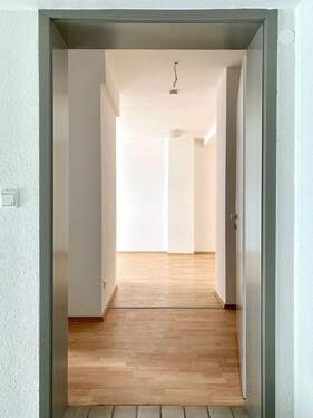 Wohnungseingang - 2 Zimmer Etagenwohnung zur Miete in Nürnberg