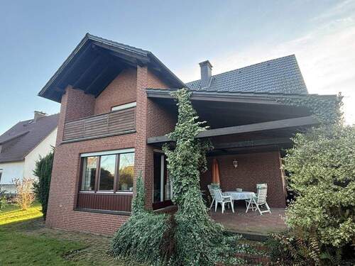 3159 Aussen (8) - 4 Zimmer Einfamilienhaus in Rinteln / Krankenhagen