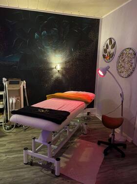 Nina´s Nagelstudio - Gewerbeeinheit 1 - 