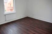 Schlafzimmer nach hinten ausgerichtet (ruhige Lage) Wohnung OG rechts - 