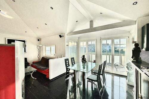 Essbereich OG - 4 Zimmer Mehrfamilienhaus, Wohnhaus in Bad Aibling