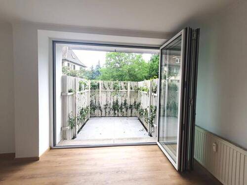 Wohnraum und Terrasse - 3 Zimmer Etagenwohnung in Badenweiler