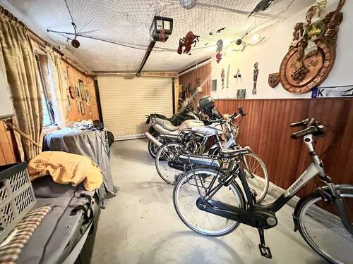 Garage - 