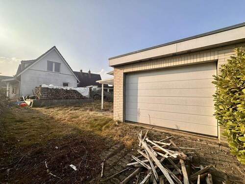 Garage und Garten - 