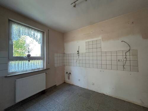 Küche - 6 Zimmer Einfamilienhaus in Langenzenn