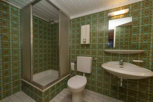 Duschbad im Keller - 