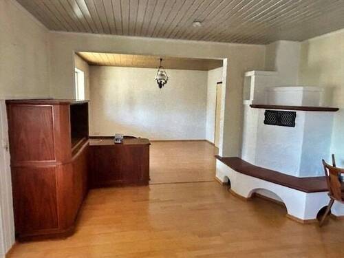 schöner Kachelofen - 