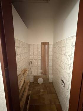 WC - 