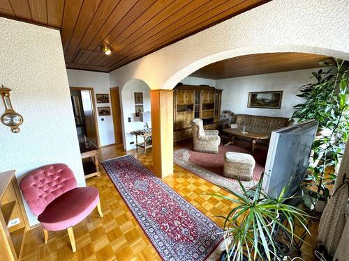 2 - 4 Zimmer Einfamilienhaus zum Kaufen in Ober-Mörlen