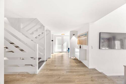 Erdgeschoss Flur I und Flur II - 5 Zimmer Einfamilienhaus in Hamburg