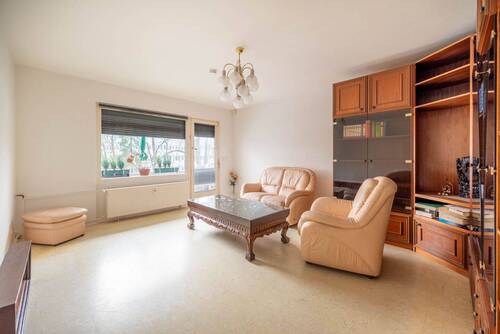 Wohnzimmer - 3 Zimmer Etagenwohnung zum Kaufen in Berlin