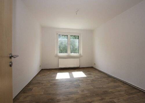 Bsp. SZ - Etagenwohnung mit 60,40 m&sup2; in Oschersleben zur Miete