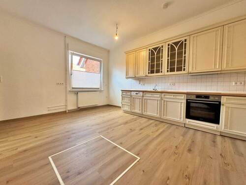 Küche linke Hausseite - 