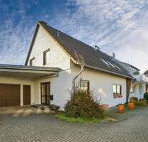 Lichtdurchflutete Doppelhaushälfte mit Wintergarten - ein ideales Zuhause für Ihre Familie - Düsseldorf Unterrath