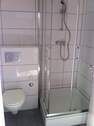 Bad mit Dusche - 