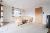 Wohnzimmer OG - Mehrfamilienhaus, Wohnhaus mit 124,00 m² in Schopfloch zum Kaufen