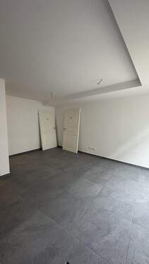 Ladenfläche - 4 Zimmer Reihenmittelhaus zur Miete in Erfurt / Altstadt