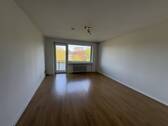 Wohnzimmer - 2 Zimmer Etagenwohnung in Hamburg
