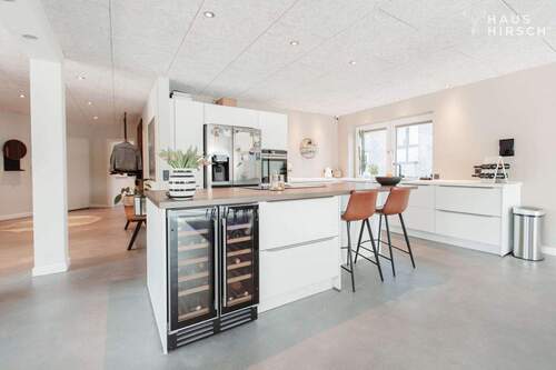 Einbauküche - 6 Zimmer Etagenwohnung in Harrislee