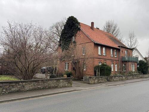 3171 - 9 Zimmer Mehrfamilienhaus, Wohnhaus in Rinteln / Exten