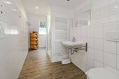 Badezimmer - 3 Zimmer Etagenwohnung zum Kaufen in Ostseebad Boltenhagen