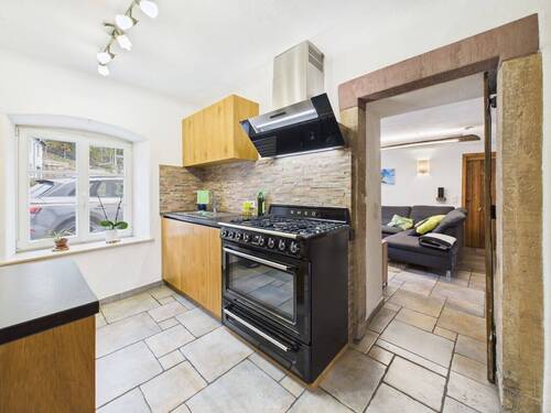 CAM04517G0-PR0004-STILL010.jpg - 