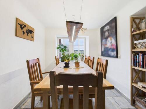 CAM04517G0-PR0004-STILL011.jpg - 