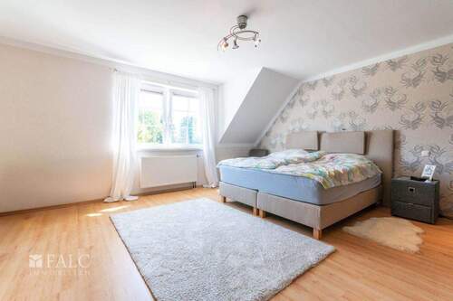 Schlafzimmer eins 1.OG - 