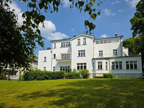 Die Weiße Villa - 4 Zimmer Etagenwohnung zum Kaufen in Leipzig