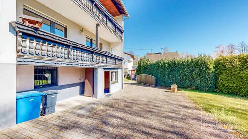 Große Terrasse zum Garten - 