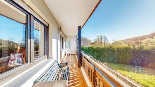 1. OG - Balkon mit Blick in den Garten - 