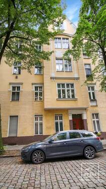 Straßenansicht - 3 Zimmer Etagenwohnung zum Kaufen in Berlin