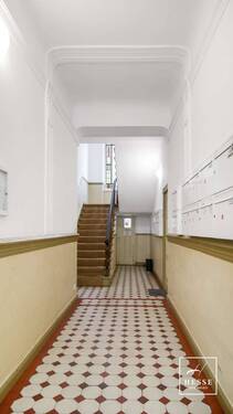 Hausflur - 3 Zimmer Etagenwohnung in Berlin