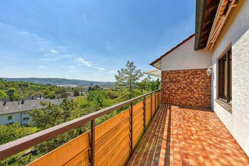 Balkon nach Süd-Westen - Etagenwohnung mit 150,60 m² in Stuttgart zur Miete