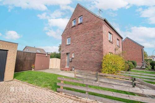 Eingang Wohnung 1.+2. OG - 