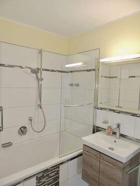 Ein Frisch Saniertes Bad... - 