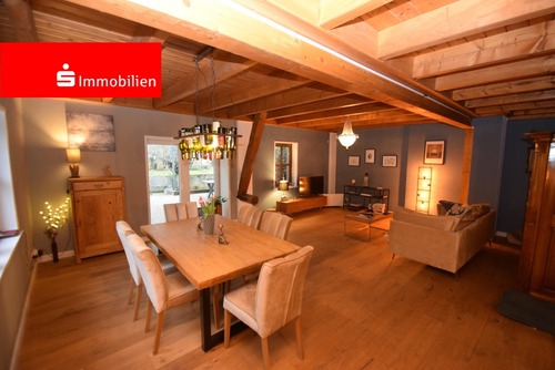 Wohn-/ Esszimmer - Exklusive Hofreite am Fuße der Burg Breuberg