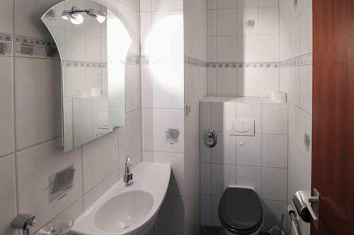 Separate Toilette - 3 Zimmer Einfamilienhaus in Ditzingen