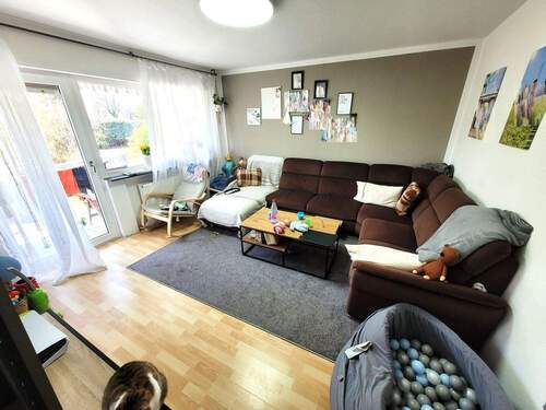 Erdgeschoss Wohnen mit Balkon - 