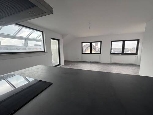 Wohnraum - Etagenwohnung mit 102,40 m&sup2; in Sankt Augustin zur Miete