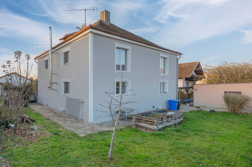 Bild 1 - Einfamilienhaus mit großem Garten