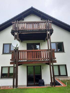 Hausansicht - 2-Zimmer-Dachgeschosswohnung mit Einbauküche in Höhn