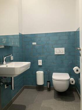 Herren-WC-Raum - 