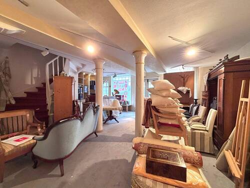 Erdgeschoss - Gewerbeeinheit - 